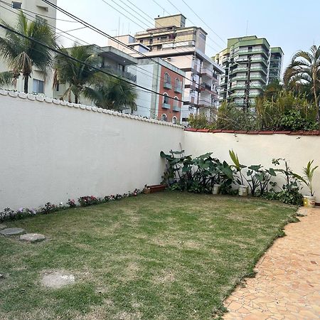 Casa De Praia Em Guaruja A 200 Metros Do Mar Esterno foto