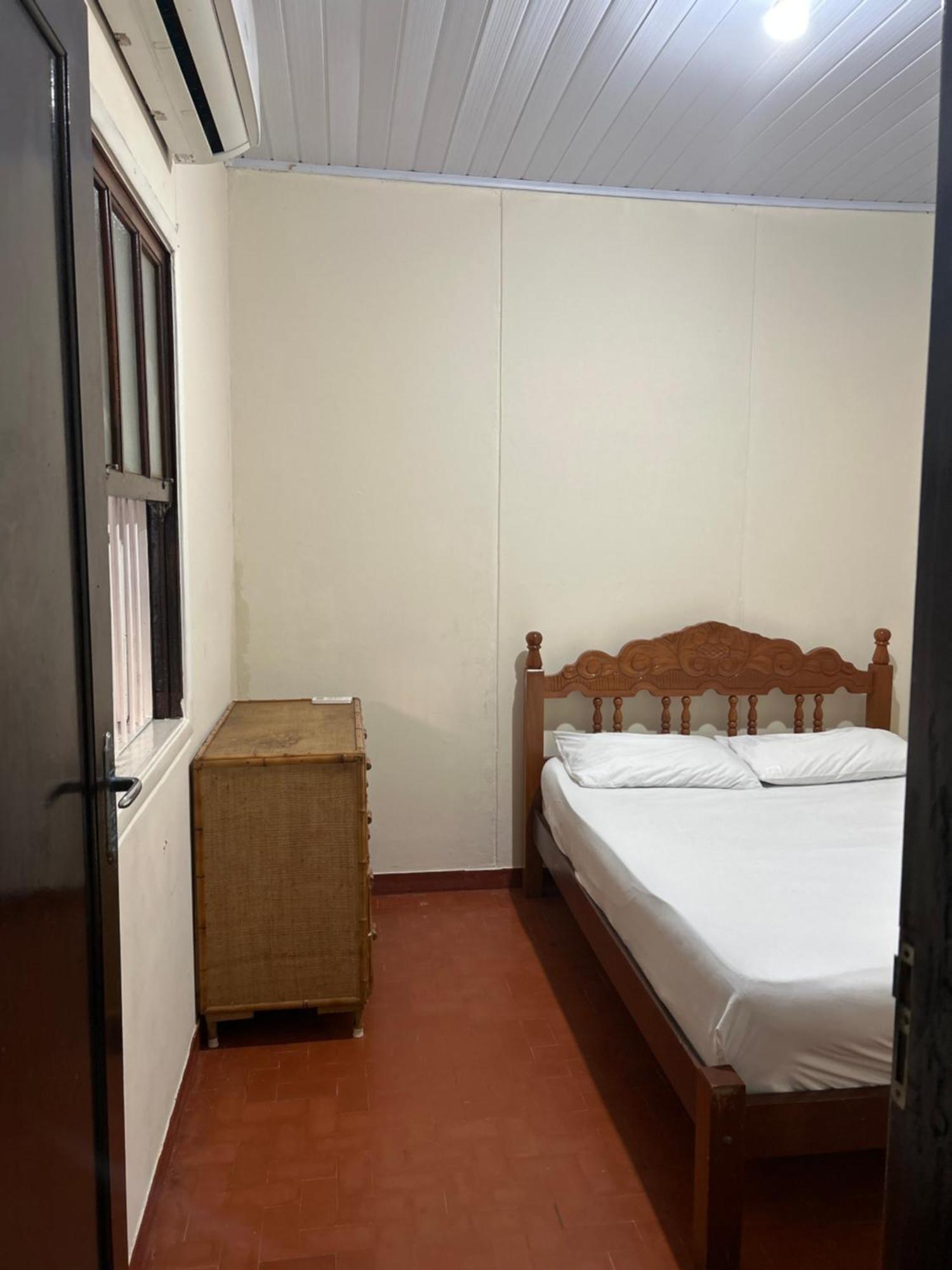 Casa De Praia Em Guaruja A 200 Metros Do Mar Esterno foto