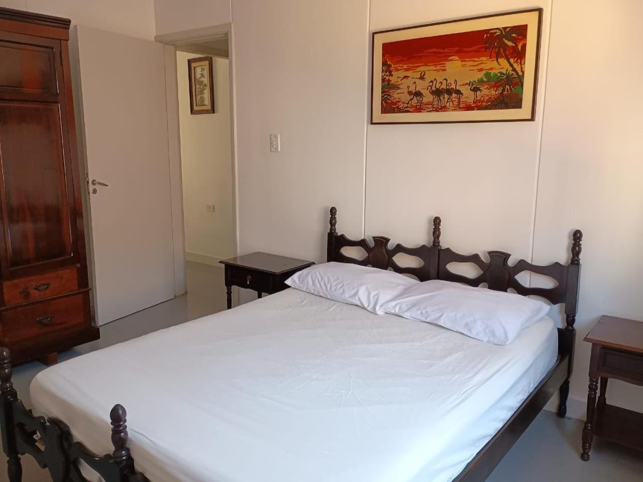 Casa De Praia Em Guaruja A 200 Metros Do Mar Esterno foto